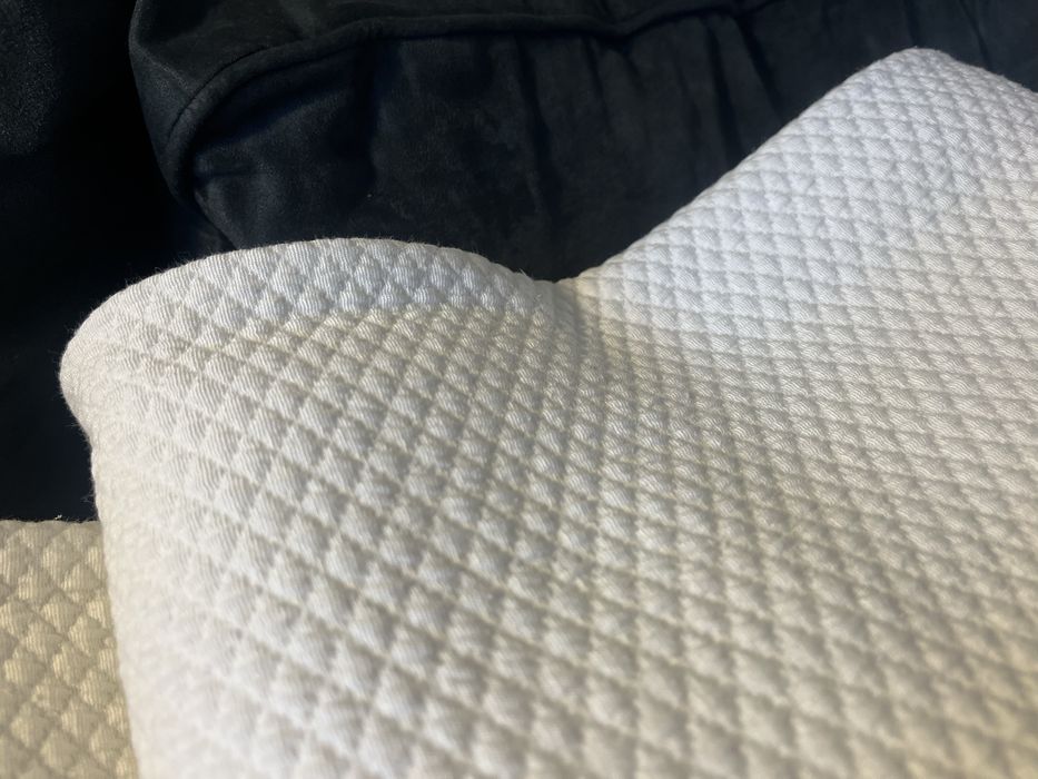 Colchas de cama brancas COMO NOVAS