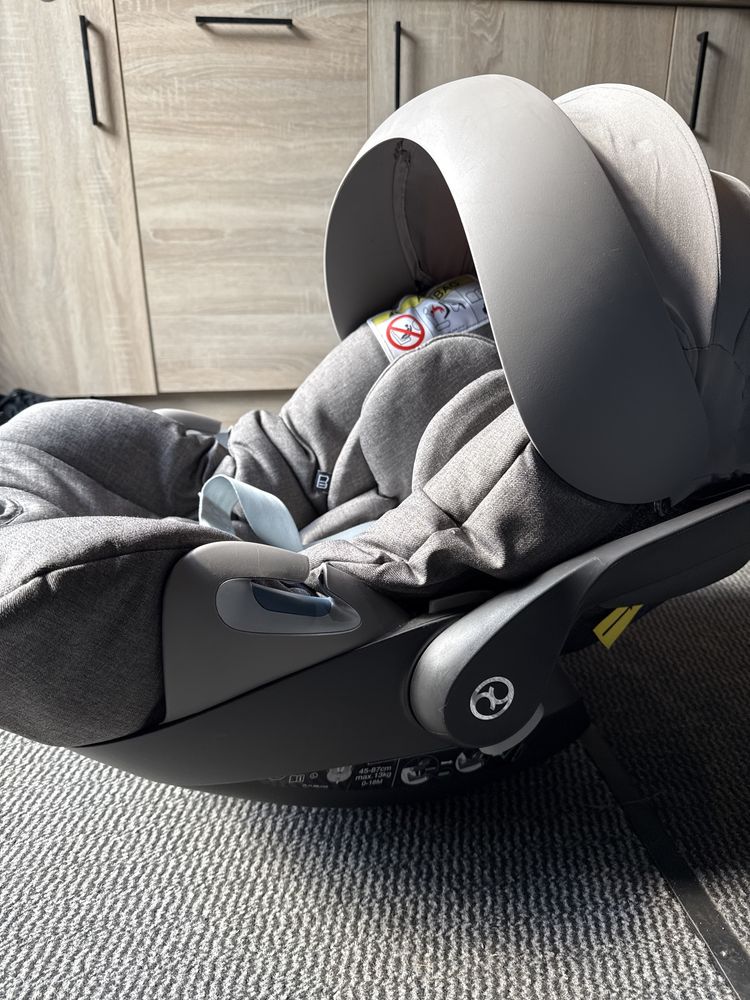 Cybex nosidelko Cloud Z I-size plus baza obrotowa do samochodu