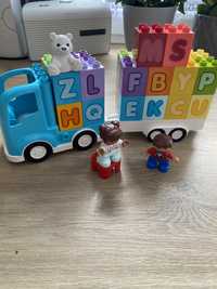 Samochód z literkami Lego Duplo