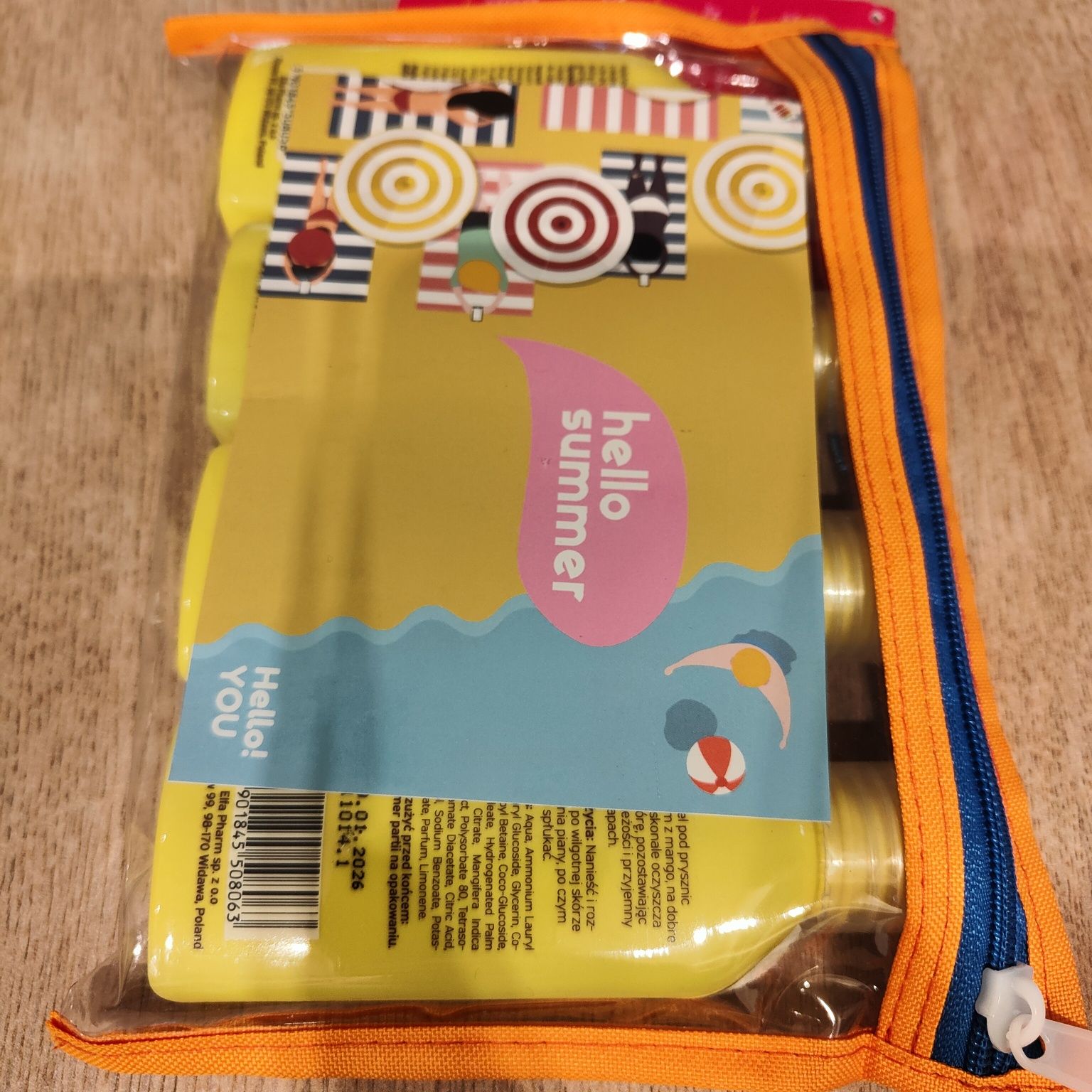 Próbki kosmetyków podróżnych 4 razy 80 ml