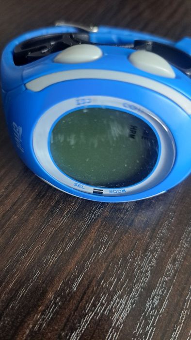 Zegarek sportowy z pulsometrem na klatkę piersiową