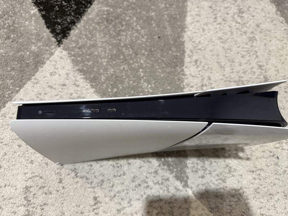 Продам Playstation 5 Slim Digital Edition