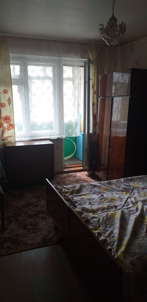 Сдам 2х комнатную квартиру на длительный срок.