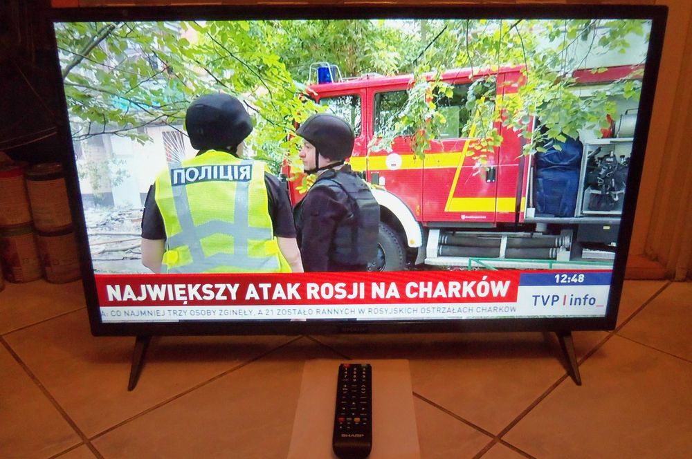 Sharp 32 cale LED, posiada DVB-T2 H.265, pilot, karton, zakup:02/2025r
