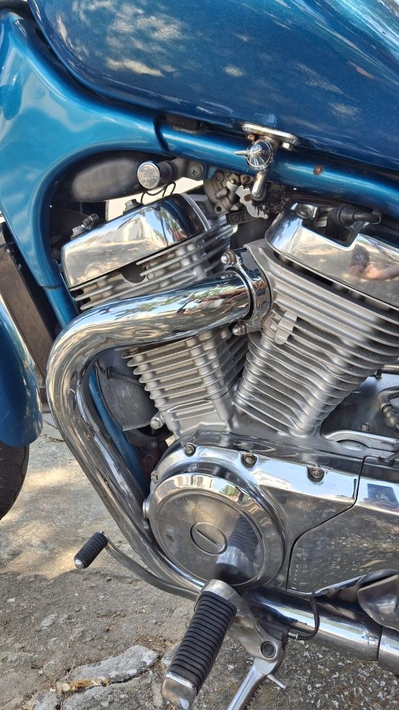 Suzuki intruder 600