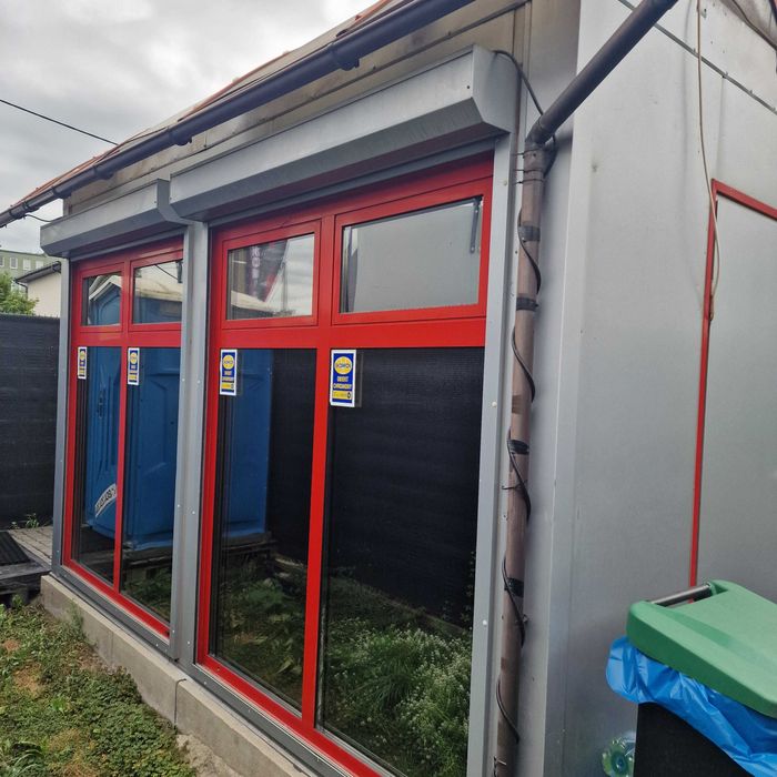 sprzedam pawilon usługowy