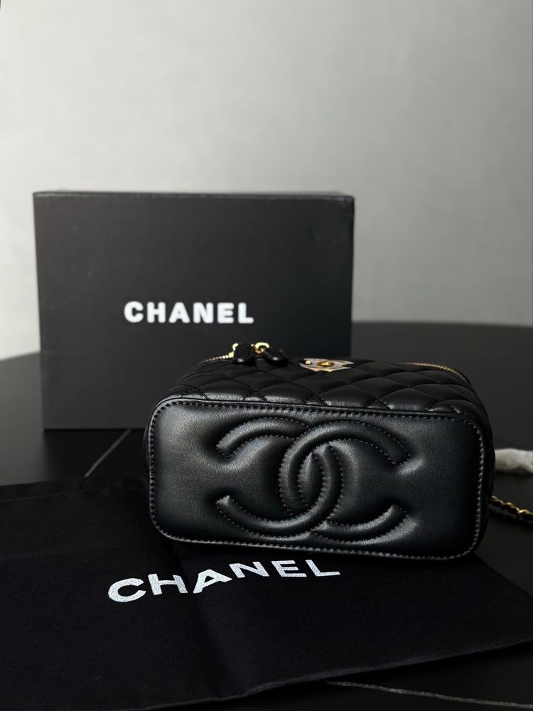 Сумка Chanel Vanity, шкіряна