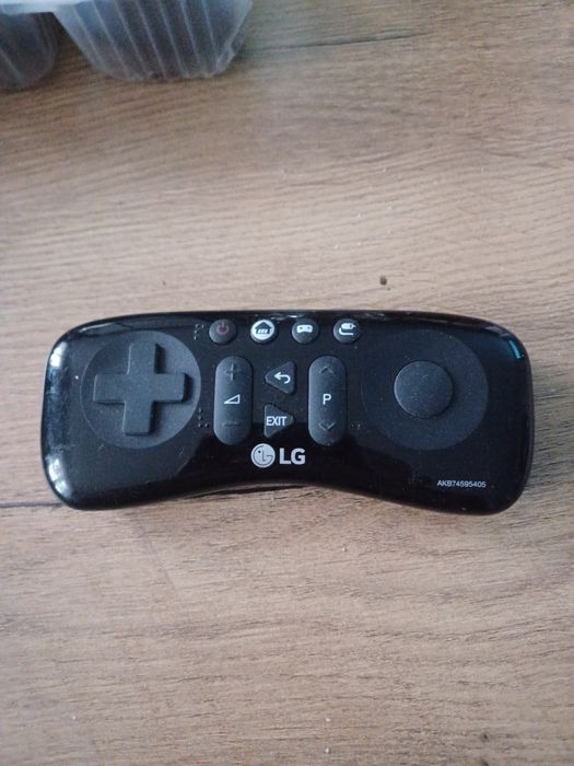 Uniwersalny pilot lg