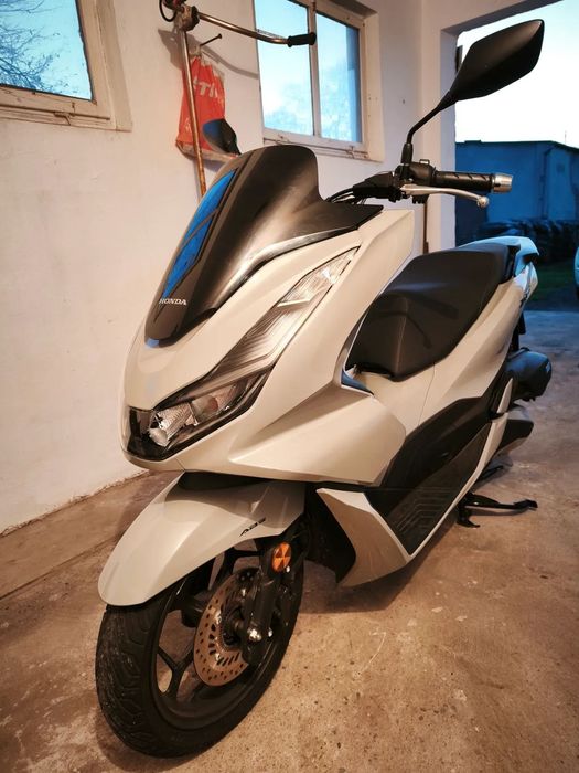 Honda PCX Bardzo ładna Honda PCX