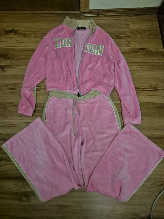 Віддам жіночий одяг. Зріст 178, розмір M- L