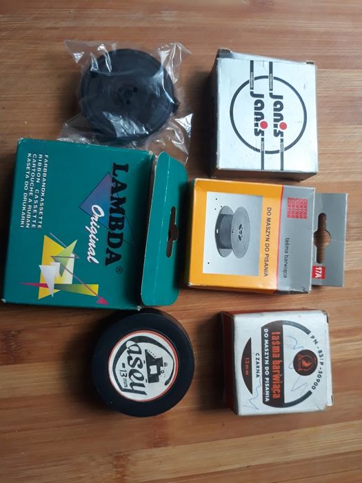 Taśmy barwiące do maszyn do pisania - nieużywane.