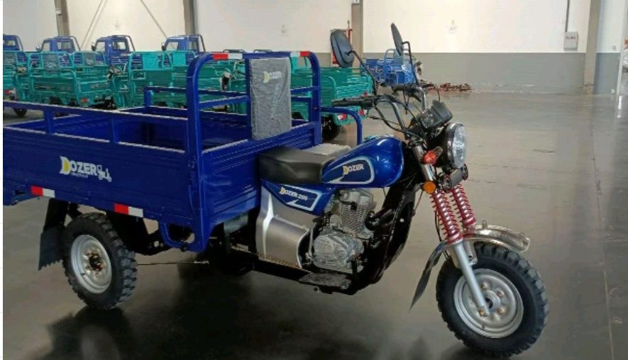 Трицикл бензиновий Dozer 200куб