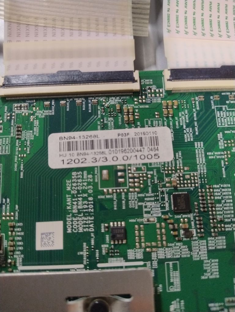 Płyta głowna, zasilacz, głośniki, pilot Samsung UE49NU7102K