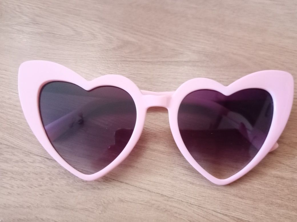 Okulary przeciwsłoneczne damskie imprezowe hit