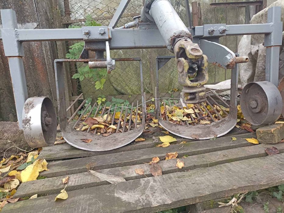 Картоплекопалка двох рядна