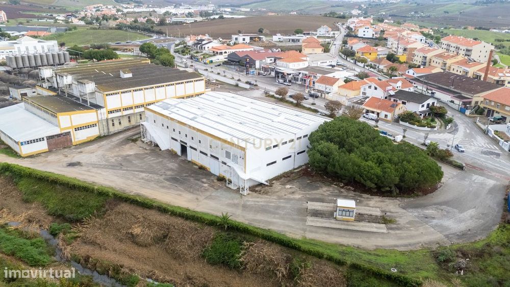 Ideal para empresas do setor logístico, armazenagem ou pequenas indúst