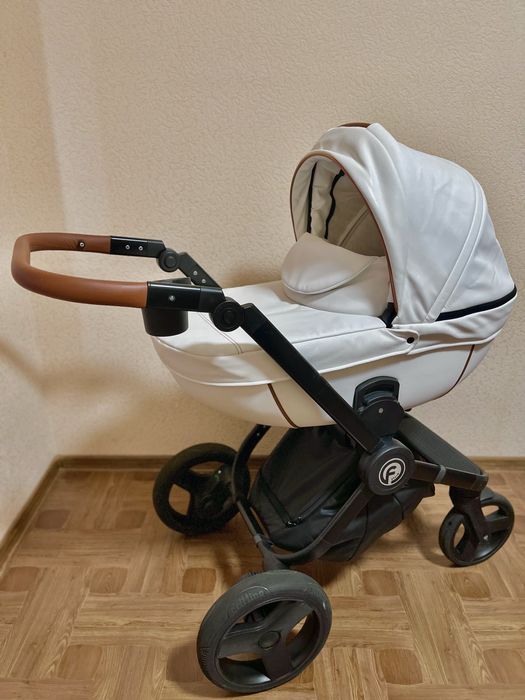 Коляска 3в1 Verdi Futuro 06 White Diamond