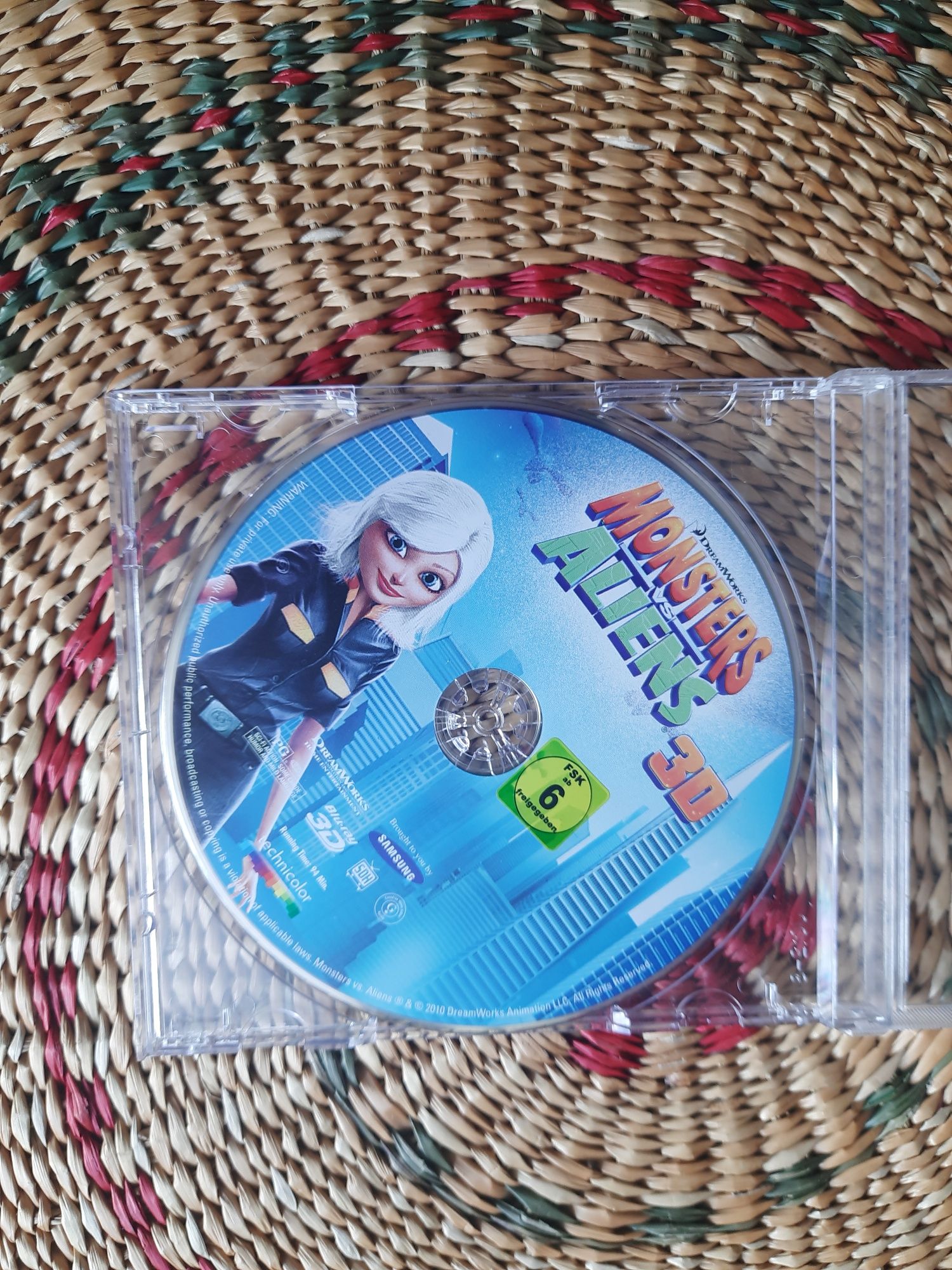 DVD z bajką Monsters vs Aliens w 3D