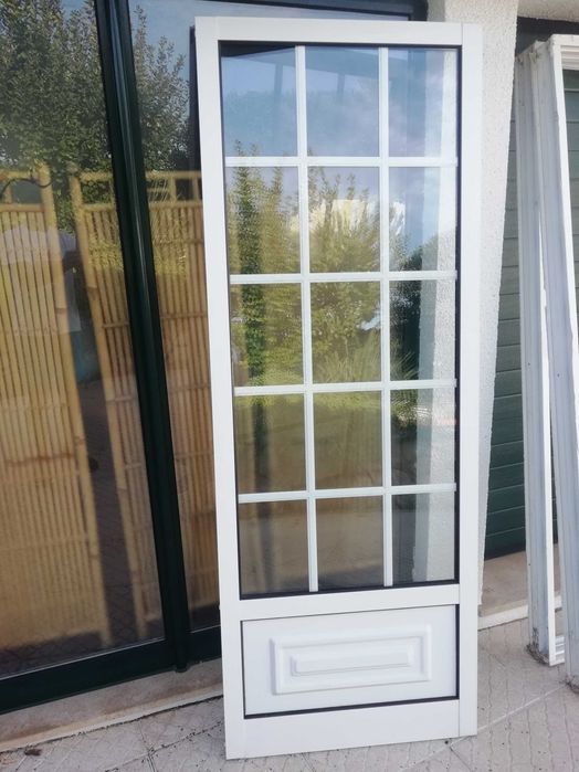 Porta sacadas em alumínio usadas