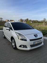 Продається хороший автомобіль PEUGEOT 5008