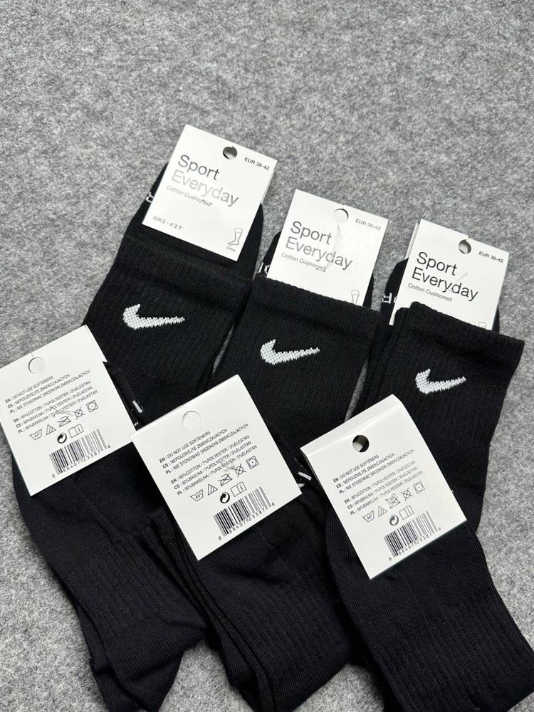 Nike Krótkie Skarpety Czarne 39-42(6 par) Dri-Fit