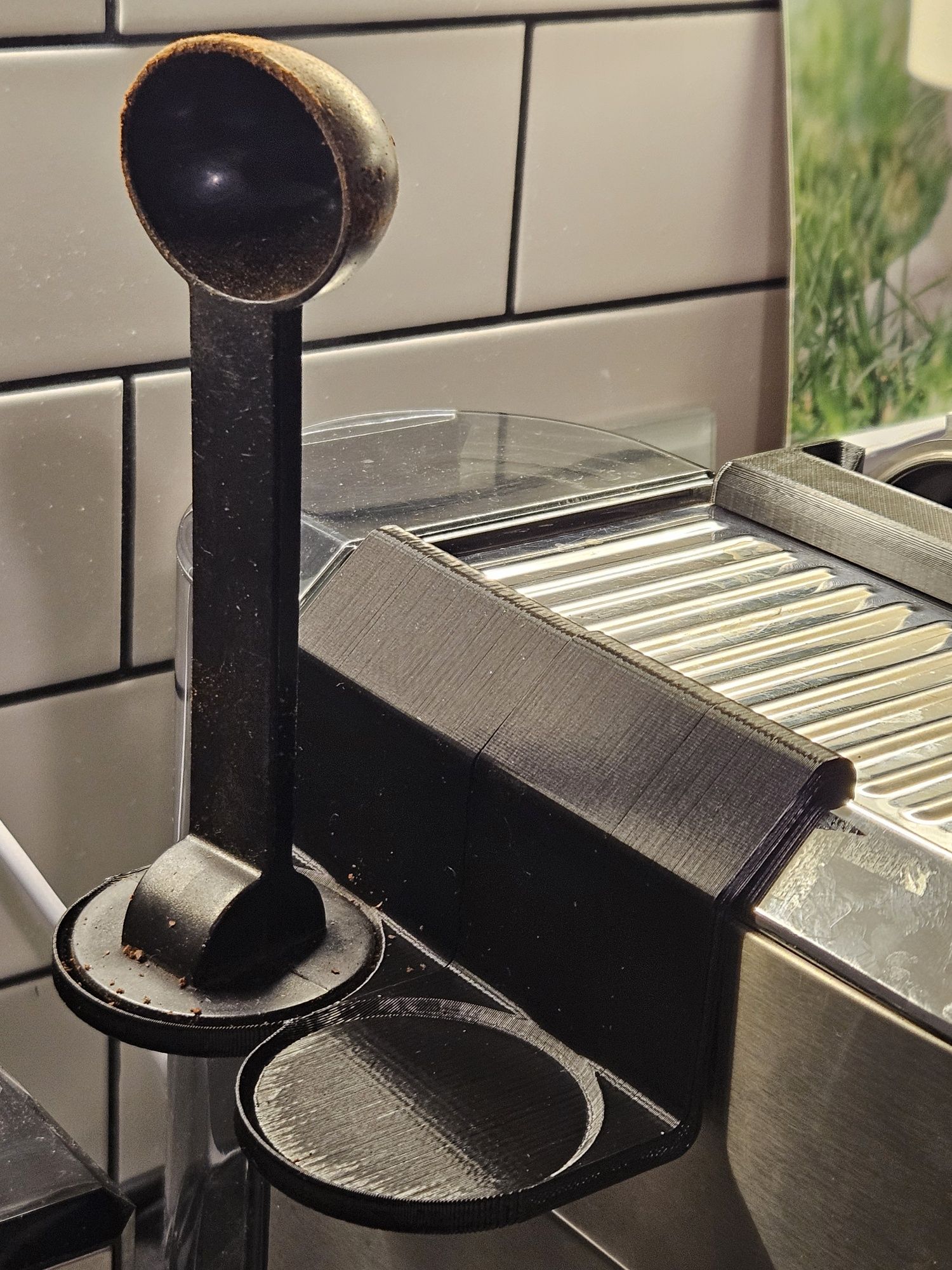 Uchwyt na tamper DeLonghi dedica 685