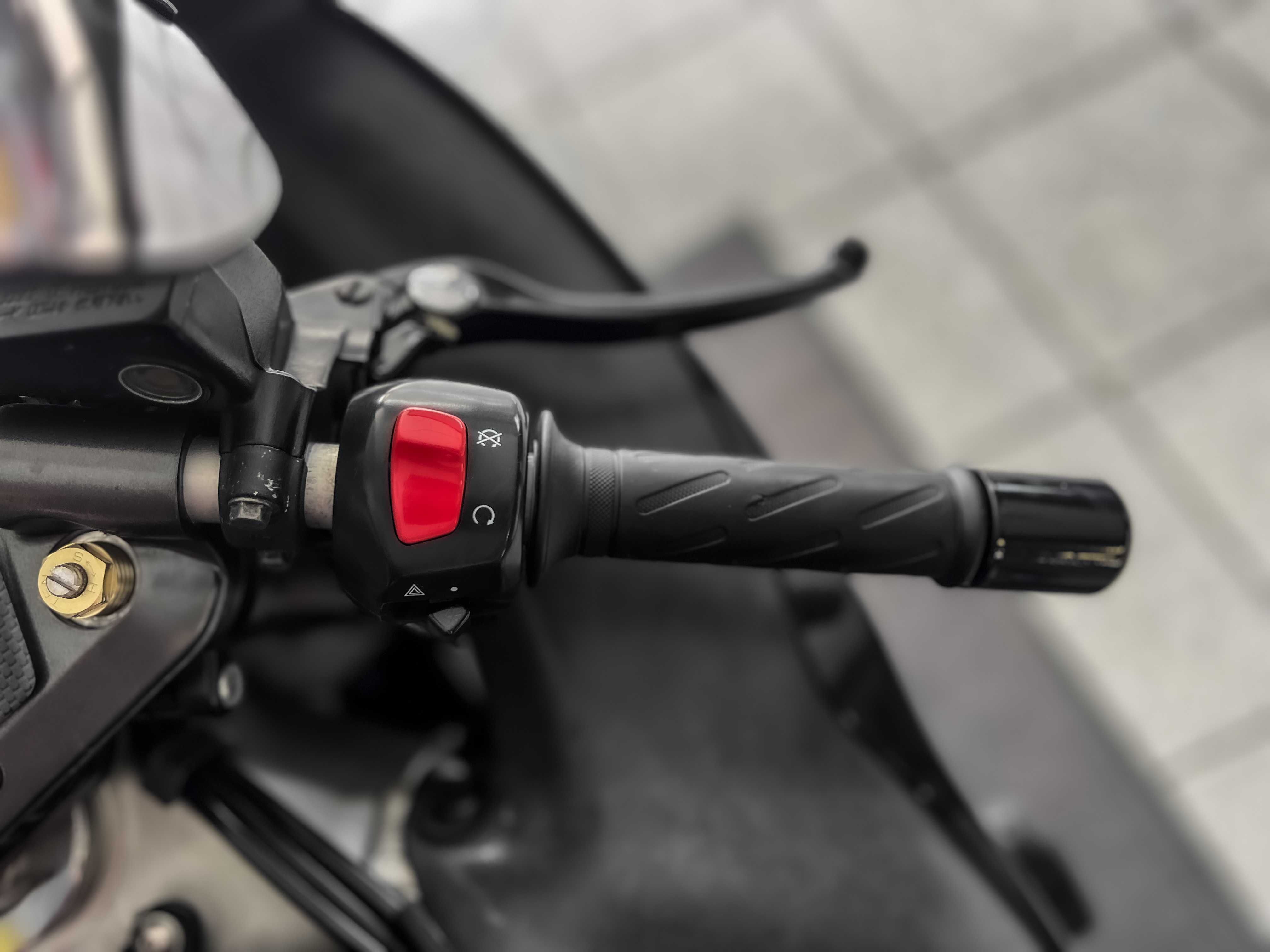 SUZUKI GSX 1300 R Hayabusa