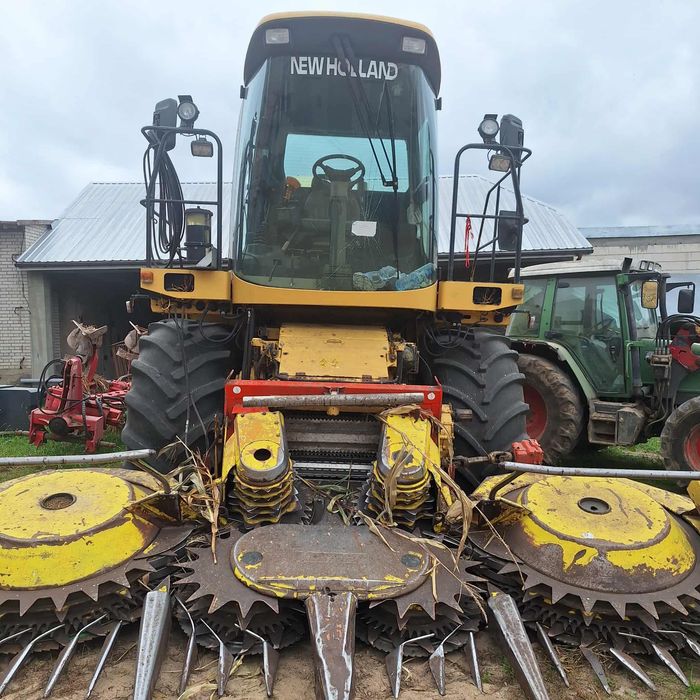 Sieczkarnia NEW HOLLAND FX 38
