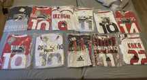 Mix koszulek piłkarskich AC Milan Kaka Pirlo Ibra Rejnerds Leao Theo