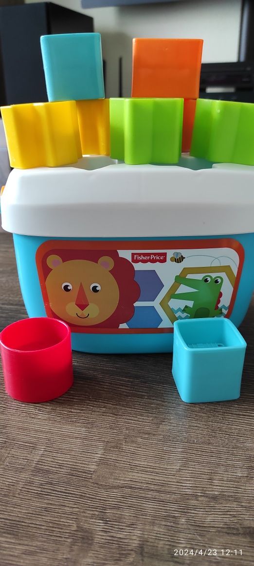 Komplet zabawek FisherPrice i Clementoni