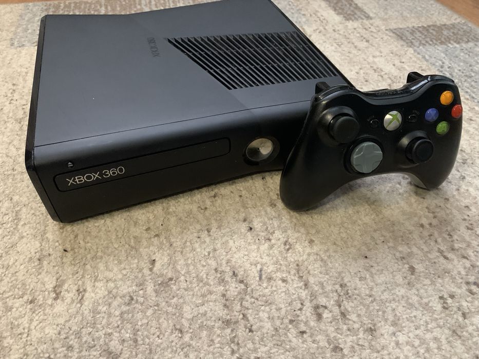 Xbox 360 (250 Гб, 29 ігор)