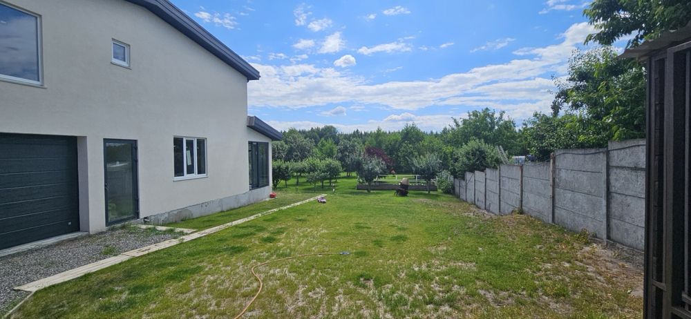 Продаж 2 будинків в мальовничому Свидівку з ремонтом та лазнею