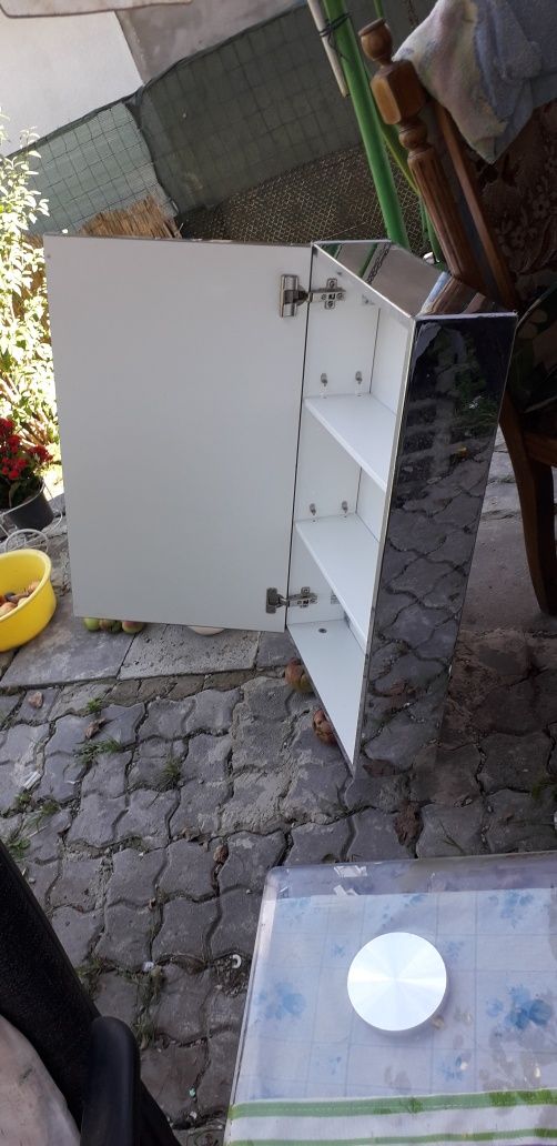 Szafka łazienkowa
