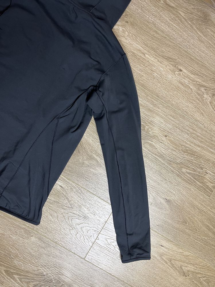 Продам БОМБЕЗНУ кофту Arc’teryx Kyanite LT Hoodie Women’s