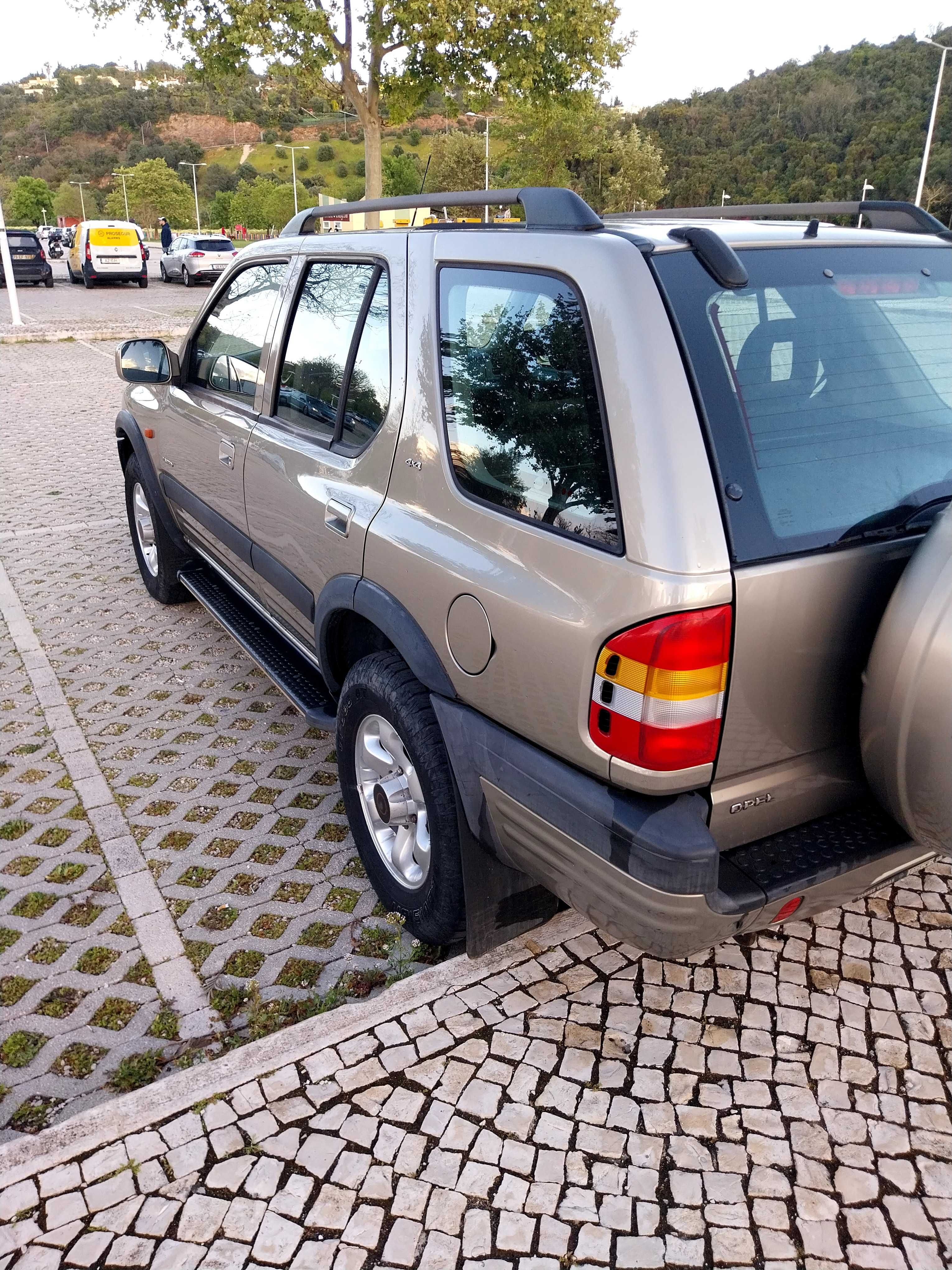 Opel Frontera 2.2 Dti