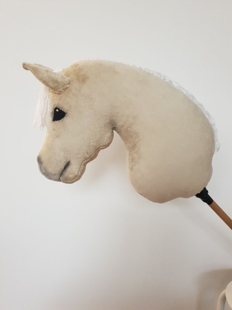 Hobby horse a4 (autorka Kht_Callio)