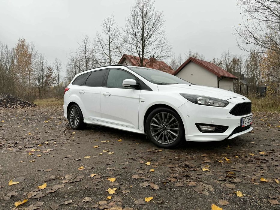 Ford Focus Ford Focus MK3 lift st-line full bezwypadkowy dwa komplety kół