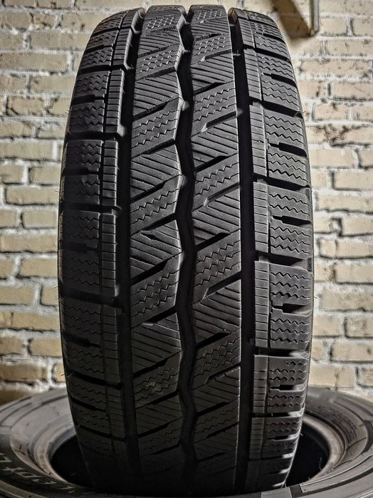 Зима 215/65r16 C Hankook | 9mm | 2022 | Hungary | Преміум шини | 2шт
