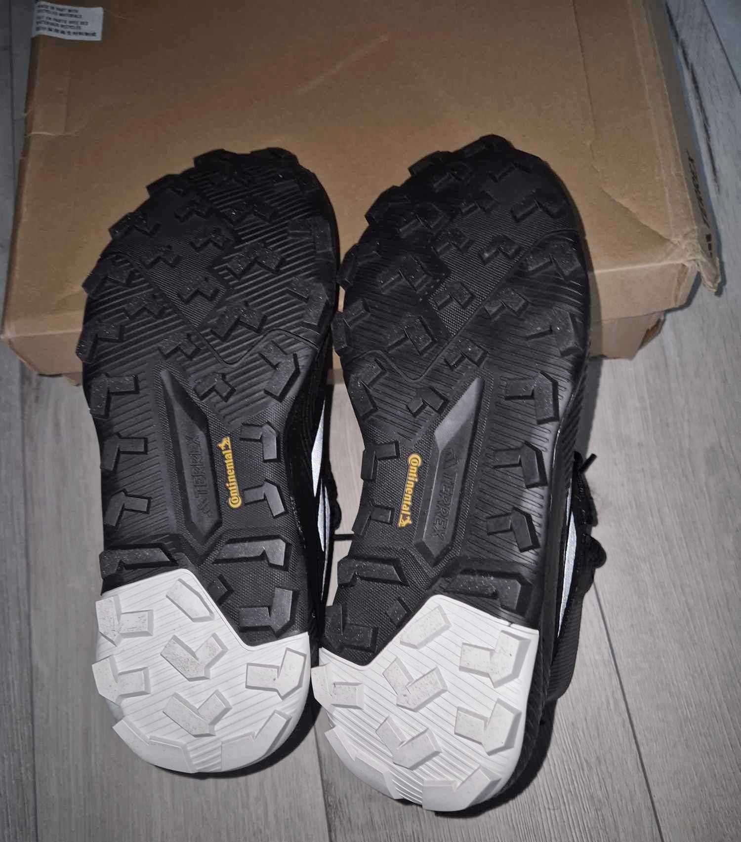 Trekkingi Adidas Terrex WMN Hiker Rain.Rdy Hiking r. 43 1/3