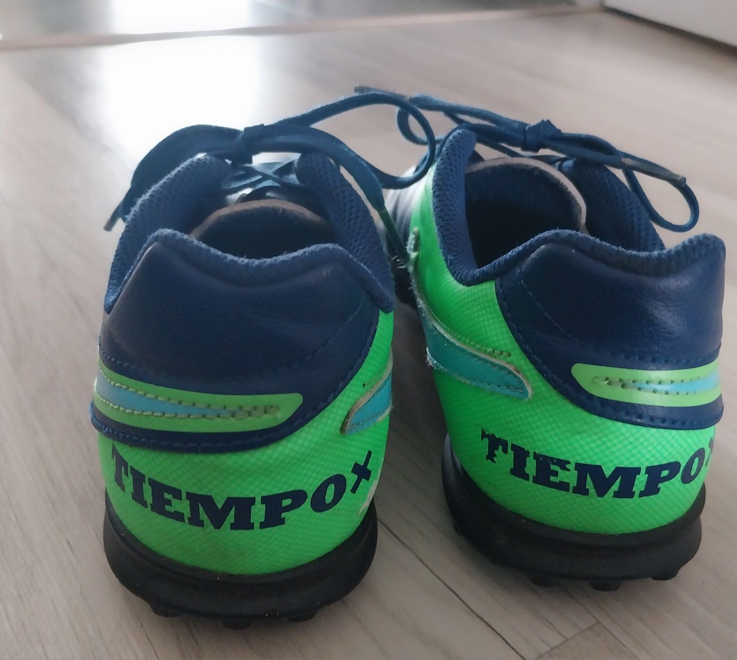 Buty sportowe piłkarskie turfy Nike Tiempo roz 36,5