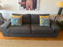 Sofá 3 Lugares - 2,28 mts (Ikea) - muito bem estimado