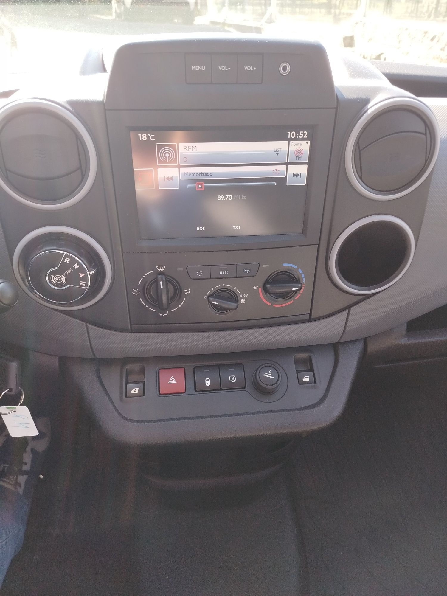 Berlingo 1.6 HDi Automática com iva