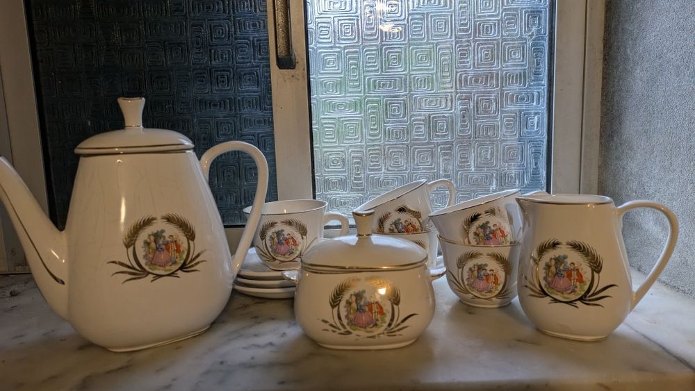 Conjunto de chá antigo