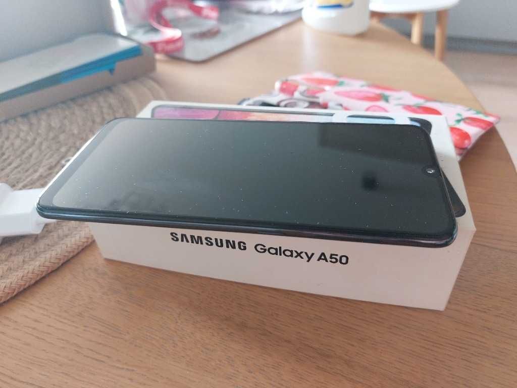 Samsung a50 na gwarancji stan bdb jak nowy