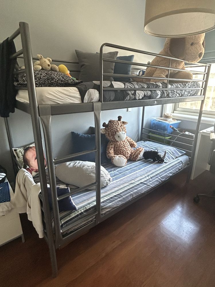 Cama com 2 pisos
