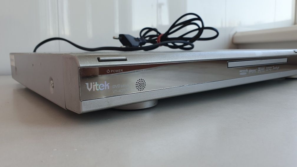 DVD проигрыватель Vitek - VT- 4019 SR / DVD програвач  Vitek