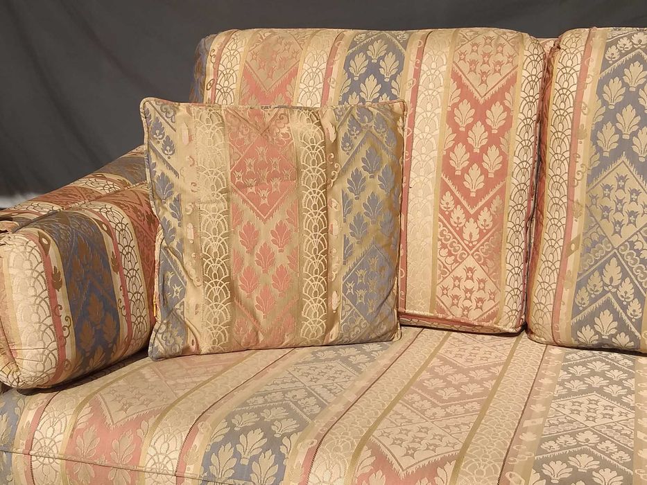 Sofá em tecido - muito bom estado