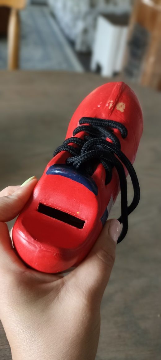 Skarbonka Buty korki