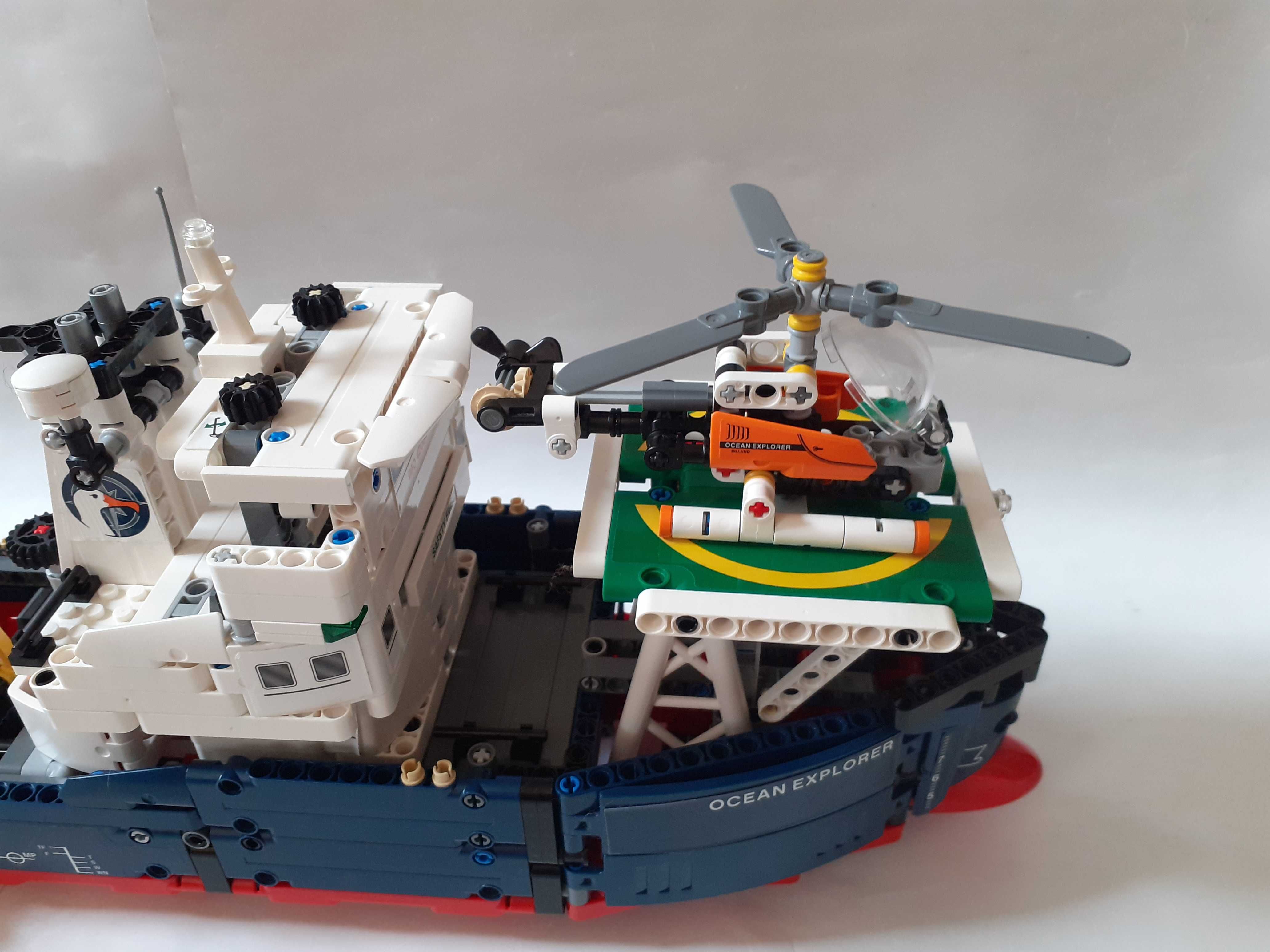 Lego Technic 42064 - Statek badawczy - Ocean Explorer