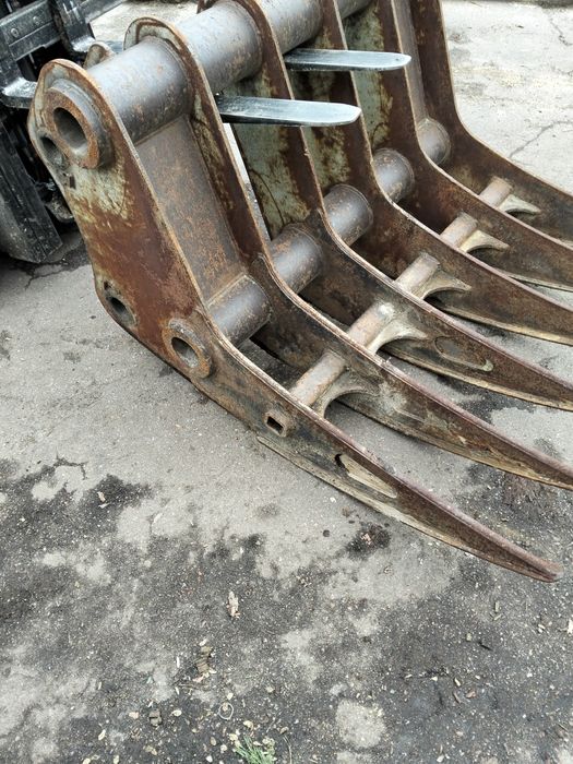 Корчовач пиньків кущів